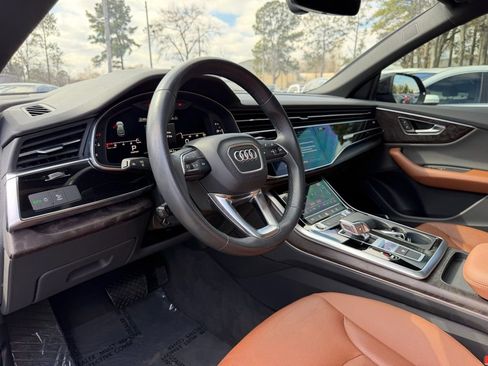 Used 2021 Audi Q8 Premium Plus w/ Premium Plus Package AWD/4WD image 9