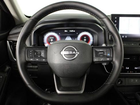 Certified 2026 Nissan Rogue SL FWD image 10