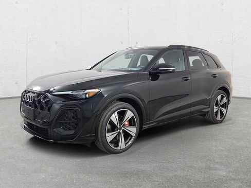 New 2026 Audi SQ5 Premium Plus AWD/4WD image 3