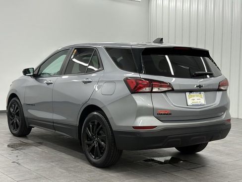 Used 2024 Chevrolet Equinox LS w/ LS Convenience Package image 4