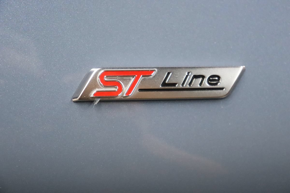 Used 2025 Ford Explorer ST-Line RWD image 9
