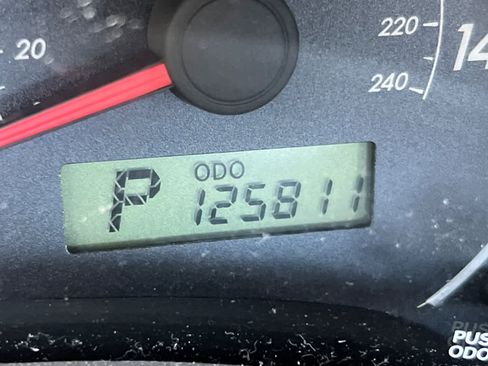 Used 2010 Toyota Corolla LE FWD image 26