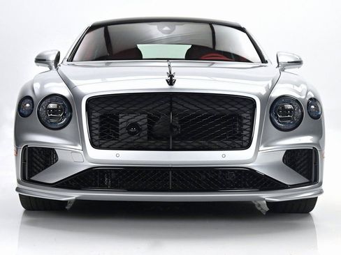 New 2025 Bentley Flying Spur Plug-In Hybrid image 40