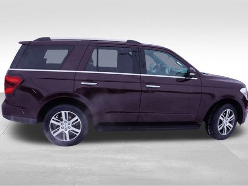 Certified 2024 Ford Expedition Limited image 4