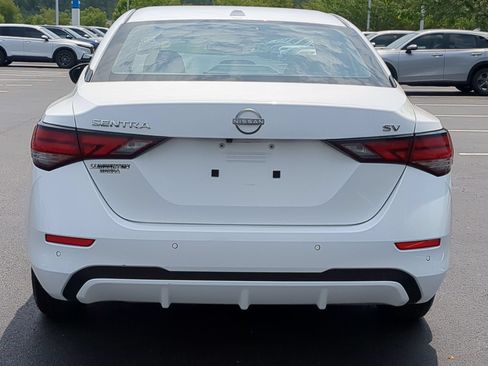 Used 2024 Nissan Sentra SV FWD image 4