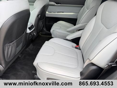 Used 2025 Hyundai Palisade SEL FWD image 14