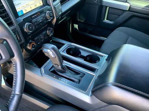 Used 2017 Ford F150 XLT w/ Equipment Group 302A Luxury AWD/4WD image 17