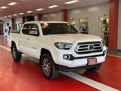 Certified 2023 Toyota Tacoma Limited AWD/4WD image 2