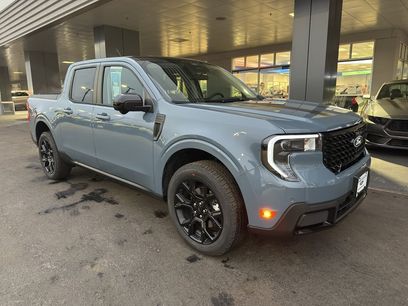 New 2026 Ford Maverick Lariat w/ Black Appearance Package