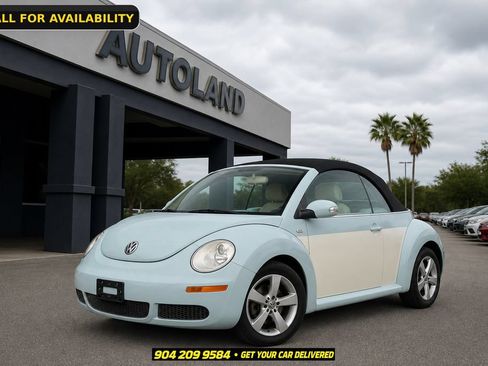 Used 2010 Volkswagen Beetle Final Edition FWD image 1