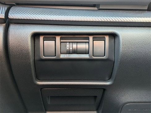 Certified 2025 Subaru Crosstrek 2.5i Limited w/ Crosstrek Mirror Package image 21