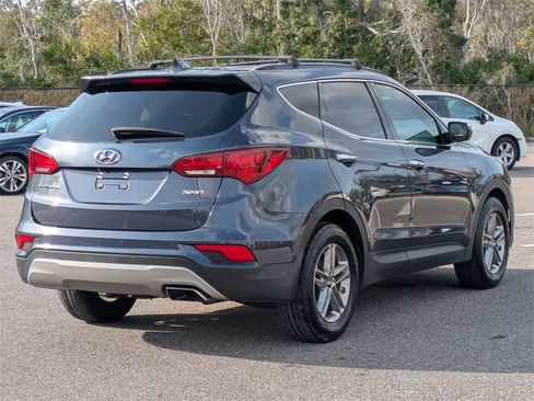 Used 2017 Hyundai Santa Fe Sport image 5