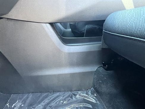 New 2026 Chevrolet Equinox LT w/ Convenience Package II image 16