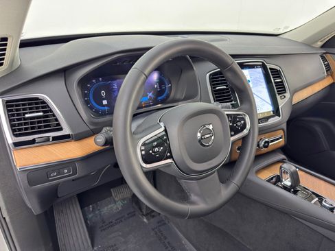 Used 2024 Volvo XC90 T8 Plus w/ Protection Package Premier image 14
