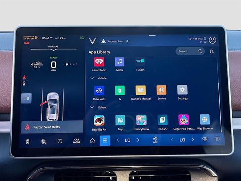 New 2025 VinFast VF 8 Plus image 15