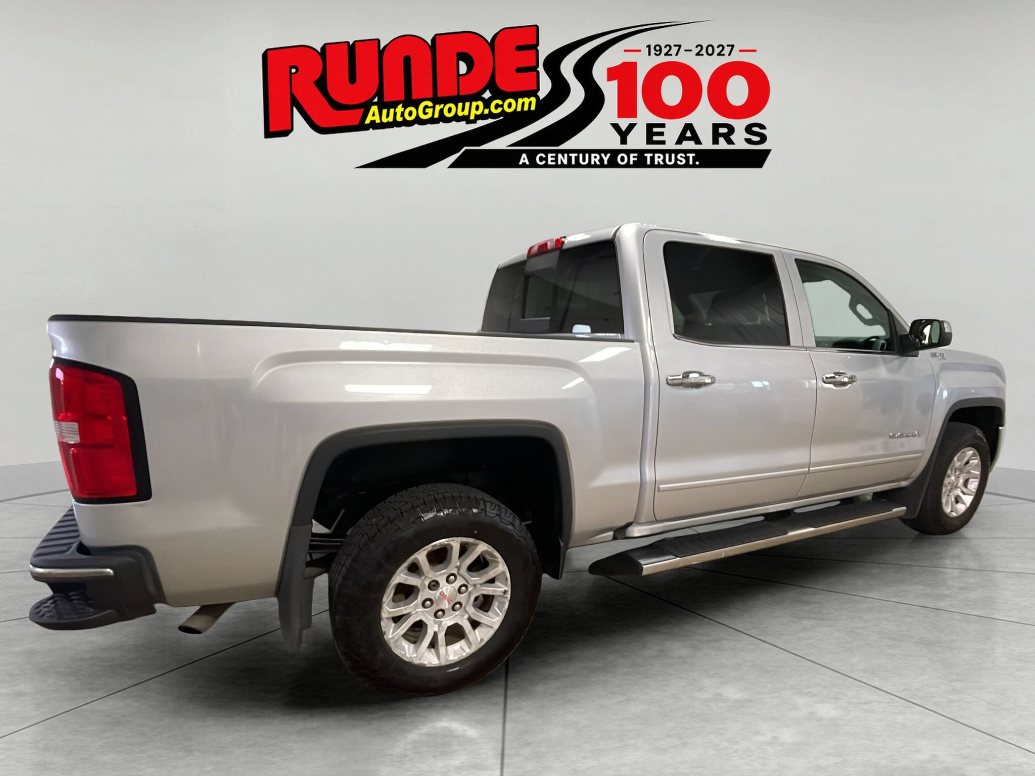 Used 2017 GMC Sierra 1500 SLE w/ SLE Value Package AWD/4WD image 5