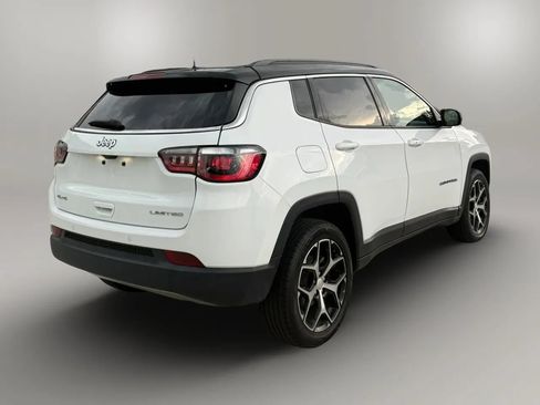 Used 2024 Jeep Compass Limited AWD/4WD image 6