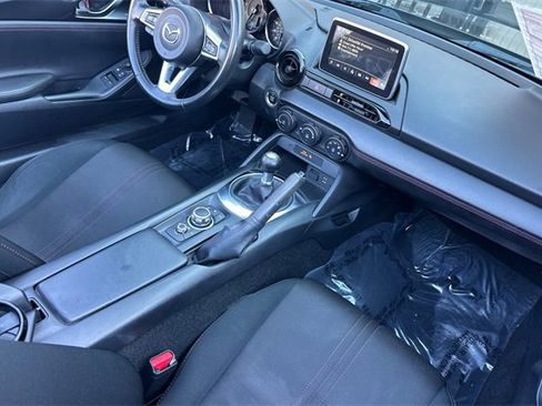 Used 2016 MAZDA MX-5 Miata Club image 16