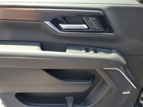 New 2026 GMC Yukon XL Denali AWD/4WD image 17