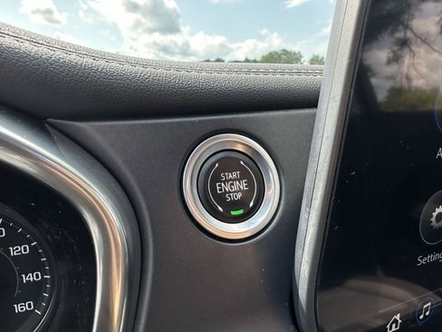 Used 2023 Chevrolet Blazer LT FWD image 31