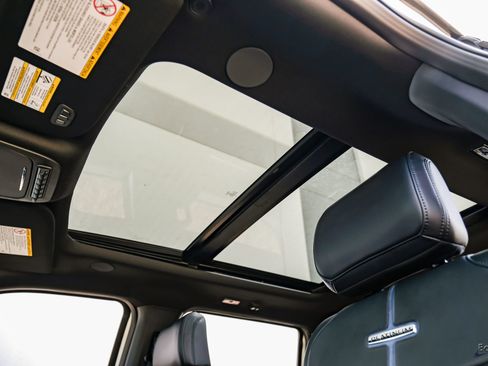 Used 2026 Ford F450 Platinum w/ FX4 Off-Road Package image 43