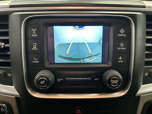 Used 2019 RAM 1500 Classic SLT AWD/4WD image 23