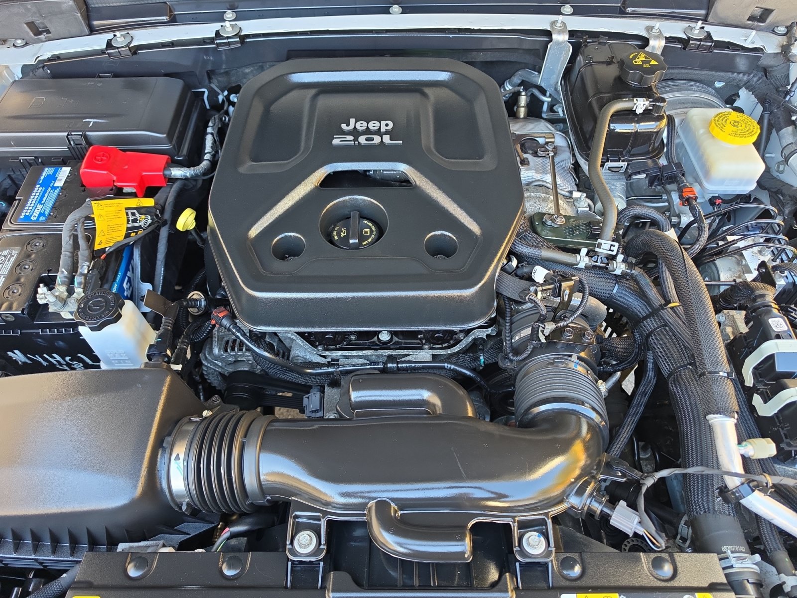 Used 2022 Jeep Wrangler Sport AWD/4WD image 14