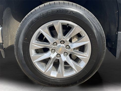 Used 2020 Chevrolet Silverado 1500 LT w/ Texas Edition image 10