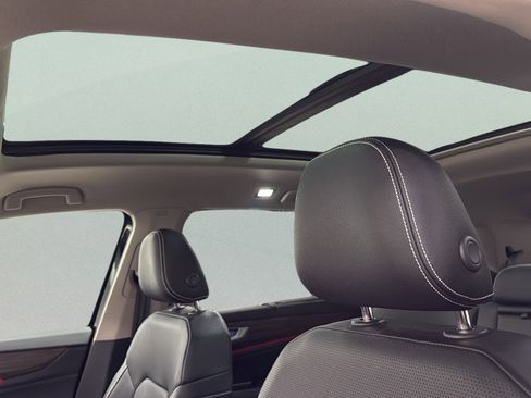 Certified 2025 Volkswagen Atlas SEL image 21