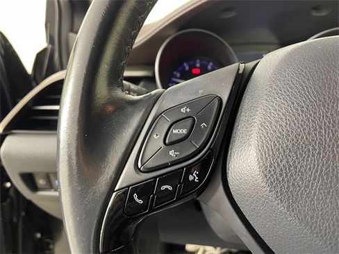 Used 2019 Toyota C-HR Limited image 9