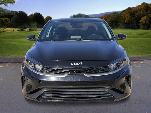 Used 2024 Kia Forte LXS w/ LXS Technology Package image 2