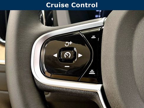 New 2026 Volvo XC60 B5 Plus w/ Protection Package Premier AWD/4WD image 37