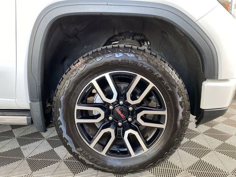 Used 2022 GMC Sierra 1500 Denali w/ Denali Reserve Package AWD/4WD image 10