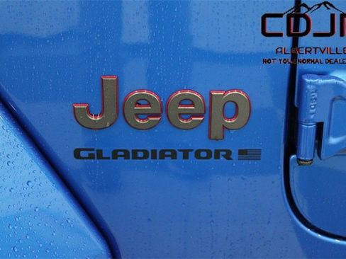 Used 2023 Jeep Gladiator Rubicon w/ Cold Weather Group image 42