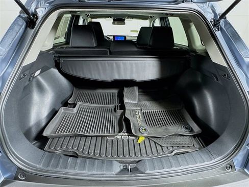 Used 2024 Toyota Corolla Cross LE image 28