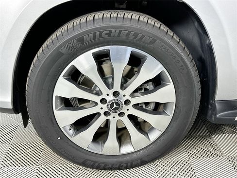 Used 2019 Mercedes-Benz GLS 450 4MATIC image 32