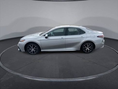Certified 2024 Toyota Camry SE FWD image 5