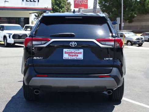 Used 2019 Toyota RAV4 Limited w/ Carpet Mat Package FWD image 14