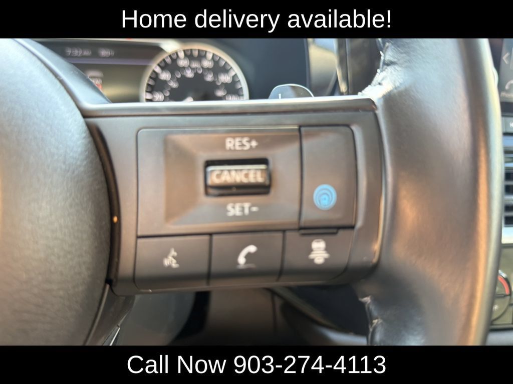 Used 2025 Nissan Pathfinder SV FWD image 21