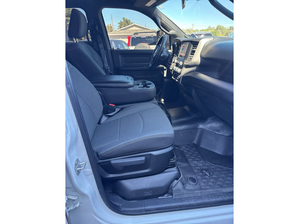 Used 2024 RAM 2500 Tradesman w/ Chrome Appearance Group AWD/4WD image 15