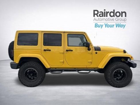 Used 2015 Jeep Wrangler Unlimited Sahara AWD/4WD image 8