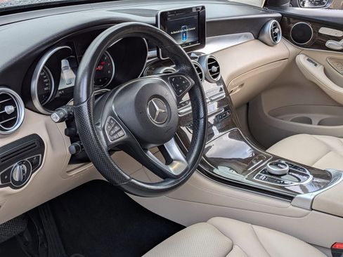 Used 2019 Mercedes-Benz GLC 300 GLC 300 image 4
