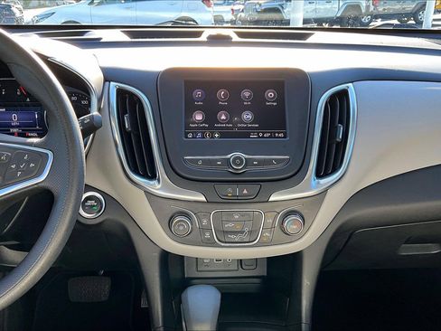 Used 2022 Chevrolet Equinox LS w/ LS Convenience Package image 14