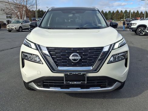 Used 2023 Nissan Rogue Platinum w/ Platinum Premium Package image 2
