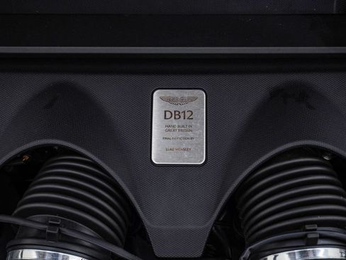 Used 2024 Aston Martin DB12 Coupe RWD image 36
