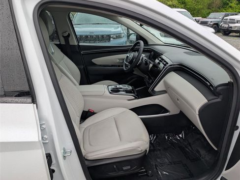 Used 2022 Hyundai Tucson Limited AWD/4WD image 9