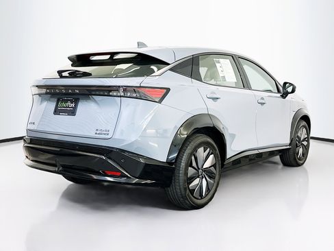 Used 2024 Nissan Ariya AWD image 9