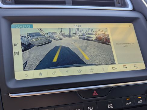 Used 2020 Jaguar E-PACE R-Dynamic HSE image 11