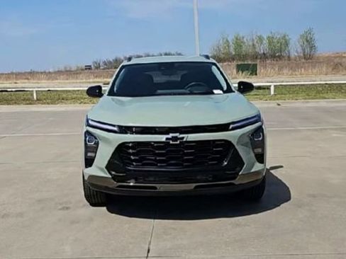 New 2026 Chevrolet Trax ACTIV w/ Driver Confidence Package FWD image 3