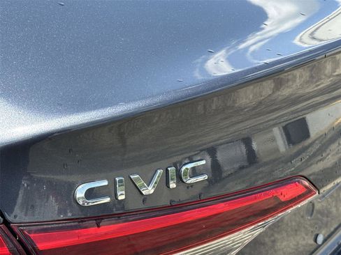 Used 2023 Honda Civic Sport image 11